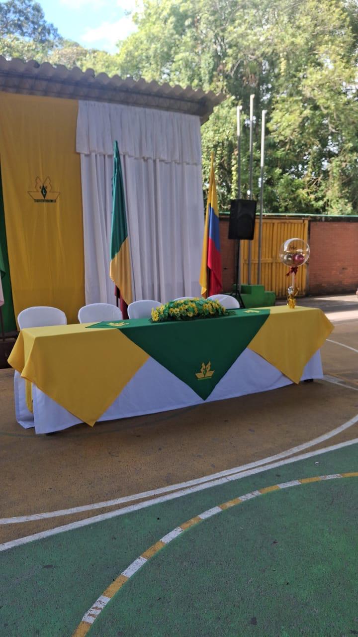 Presentación de proyectos empresariales de grado 11